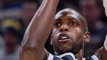 ¿Compraron los Mavericks a Khris Middleton? Aquí tienes las últimas noticias.