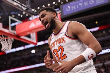 Los New York Knicks anuncian un informe actualizado de lesiones para el partido contra los Nets.