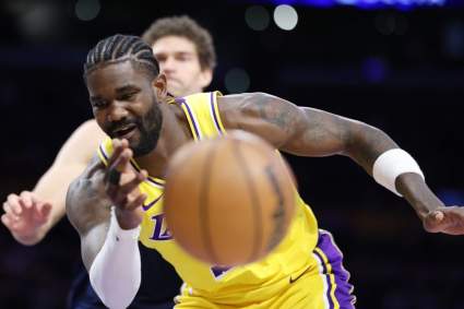 Deandre Ayton de los Lakers recibió un mensaje contundente de Dirk Nowitzki