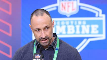 La adquisición del quarterback por parte de los Dolphins por 67 millones de dólares es calificada de "perfecta".