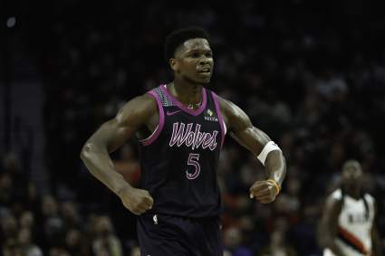 Los Minnesota Timberwolves anuncian la incorporación de Anthony Edwards antes del partido contra los Suns.