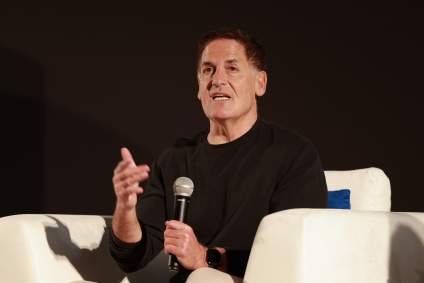 Mark Cuban lamenta el grave error de los Mavericks al contratar a su gerente general