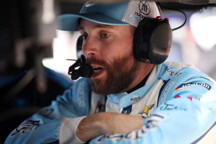 Repercusiones de la carrera de NASCAR: Ross Chastain revela que Joey Logano fue llamado tras el accidente en Phoenix