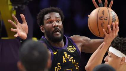 El abridor de los Lakers se disculpa por su sorpresiva salida con una lesión