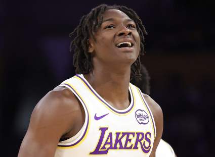 El novato de los Lakers muestra un gran potencial mientras South Bay gana 11 partidos consecutivos.