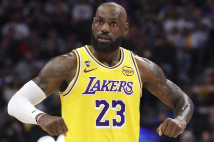 LeBron James envía un mensaje contundente a sus críticos tras su último récord