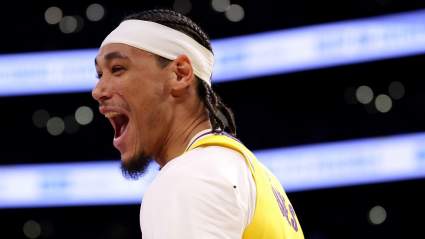 Los Lakers reciben una importante actualización sobre Deandre Ayton tras el gran desempeño de Jaxson Hayes.