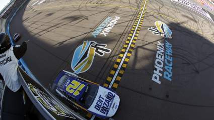 La doble cartelera de NASCAR e IndyCar en Phoenix impulsa las calificaciones