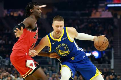 Los Golden State Warriors anuncian el estatus de Kristaps Porzingis para el partido contra los Timberwolves