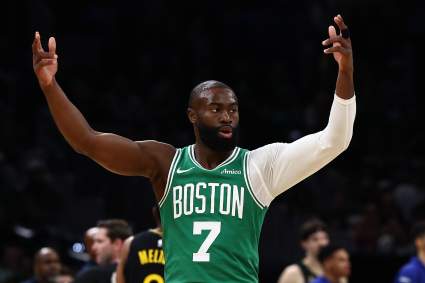 Jaylen Brown, de los Celtics, revela un estilo de comunicación peculiar con sus compañeros de equipo.