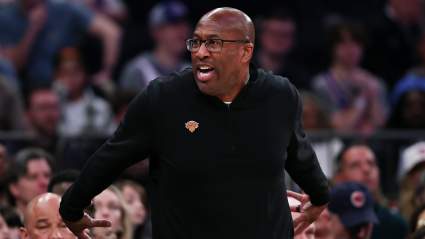 El entrenador de los Knicks expresa su frustración ante las dudas que persisten sobre la alineación.