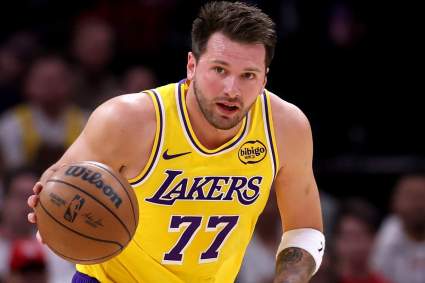 Luka Doncic iguala la hazaña de Kobe Bryant en la racha de 6 victorias consecutivas de los Lakers.