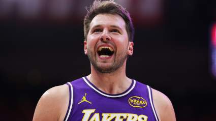 La polémica en torno a Luka Doncic de los Lakers continúa mientras un jugador de los Magic responde.