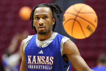 Darryn Peterson ofrece información actualizada sobre su lesión antes del partido entre Kansas y St. John's.
