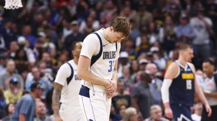 Los Mavericks reciben buenas noticias sobre la lesión de Cooper Flagg tras la aparatosa caída en la que se lesionó contra los Nuggets.