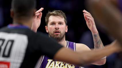 JJ Redick, de los Lakers, revela la reacción de Luka Dončić tras su suspensión de la NBA.