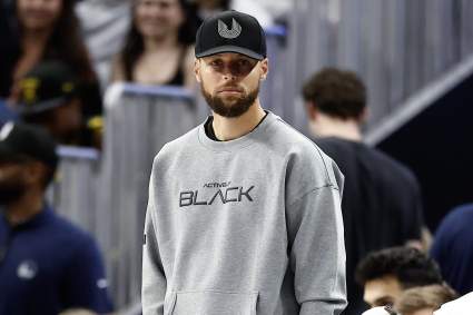 ¿Participará Stephen Curry en el partido de exhibición de los Warriors?