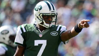 Los Jets suman protección a la línea ofensiva en la agencia libre para el quarterback Geno Smith