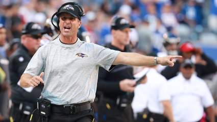 John Harbaugh le da una segunda oportunidad al liniero de los Giants que atraviesa un mal momento.