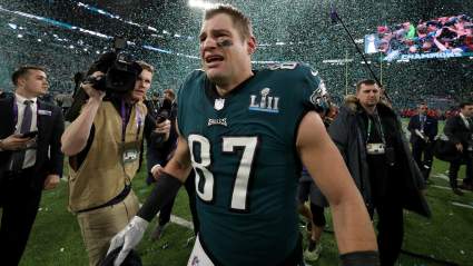 La exesposa de una exestrella de los Eagles oficializa su relación en Instagram con otra exestrella de los Eagles.