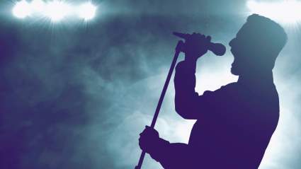 Un rockero de los 80 se aferra a su "espíritu de lucha" tras un devastador derrame cerebral.