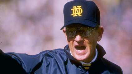 El hijo de Lou Holtz envía un sentido mensaje tras el fallecimiento de la leyenda de Notre Dame