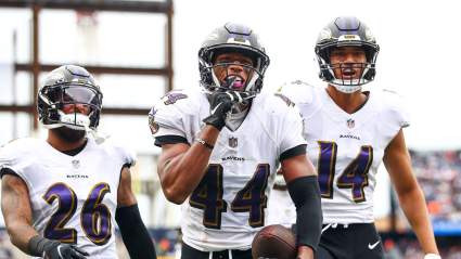 Expertos de la NFL consideran que el jugador de los Ravens, seleccionado para el Pro Bowl por 98 millones de dólares, es el jugador mejor pagado del equipo.