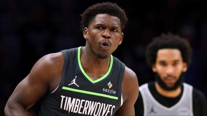 Anthony Edwards recibe una sorprendente actualización sobre su lesión contra los Suns.