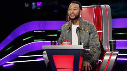 La hija de John Legend graba el vídeo más tierno del detrás de cámaras antes del episodio de esta noche de 'The Voice' (16/03/26)