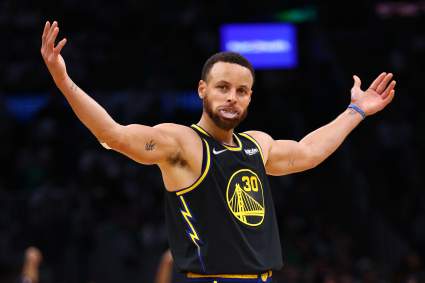 Los Warriors, vinculados con el dos veces MVP de las Finales, mientras Stephen Curry se estrecha su ventana de juego