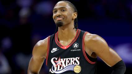 Los Philadelphia 76ers anuncian el estado de Tyrese Maxey para el partido contra los Miami Heat.