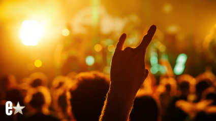 El hijo de una leyenda del rock rompe el silencio con una emotiva declaración tras su trágico fallecimiento.