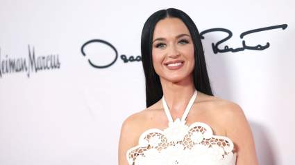 Katy Perry y Justin Trudeau acaparan todas las miradas con un divertido momento en su cita nocturna al estilo de "Edad Biológica".