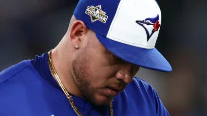 Los Blue Jays le dan malas noticias a un lanzador de 32 millones de dólares antes del Día Inaugural.