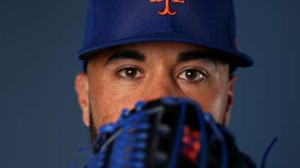 Exlanzador abridor de los Mets firma contrato con los Angels días después de su sorpresiva salida