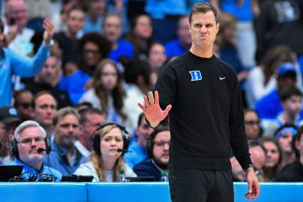El entrenador de Duke, Jon Scheyer, ofrece una devastadora actualización sobre la lesión de Caleb Foster