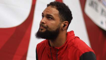 Los 49ers reciben una propuesta interesante sobre Mike Evans para la temporada 2026.