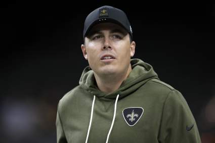 El as de los Saints firma como agente libre clave