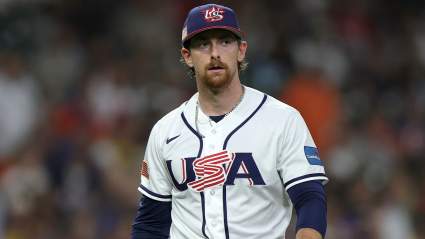Bryce Harper no se anda con rodeos con Nolan McLean de los Mets.