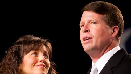 TLC retira el programa de la familia Duggar de los servicios de streaming en medio de noticias sobre Joseph Duggar.