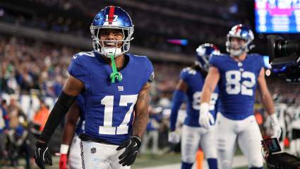 Los Titans dan buenas noticias a Cam Ward con el fichaje de un receptor de 1,000 yardas