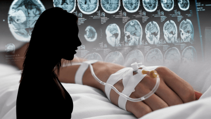 Una de las influencers británicas más importantes despierta tras casi cuatro meses en coma: «Hola… ¡Estoy viva!».