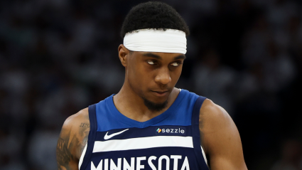 Jaden McDaniels envía un contundente mensaje a los Denver Nuggets tras la derrota en el quinto partido.