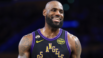 LeBron revela por qué las apuestas deportivas están perjudicando los partidos de la NBA.