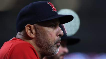 Una fuente interna vincula a los Phillies con Alex Cora inmediatamente después de su despido.