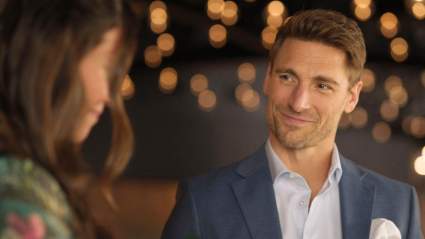 Andrew Walker compara 'Kentucky Roses' con un clásico atemporal de los 90.