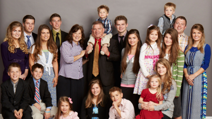 Gil y Kelly Jo Bates vuelven a ser abuelos: la pareja de 'Bringing Up Bates' da la bienvenida a su sexto hijo.