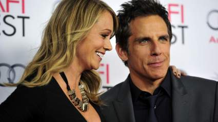 Ben Stiller, de 60 años, y su esposa Christine Taylor, de 54, lucen espléndidos en una rara aparición en la alfombra roja: FOTOS