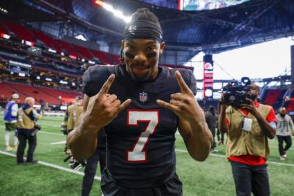 Los Falcons toman una decisión por Bijan Robinson por 11 millones de dólares.