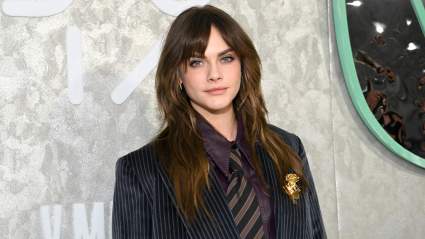 Cara Delevingne lanza oficialmente su era musical con su primera gira.